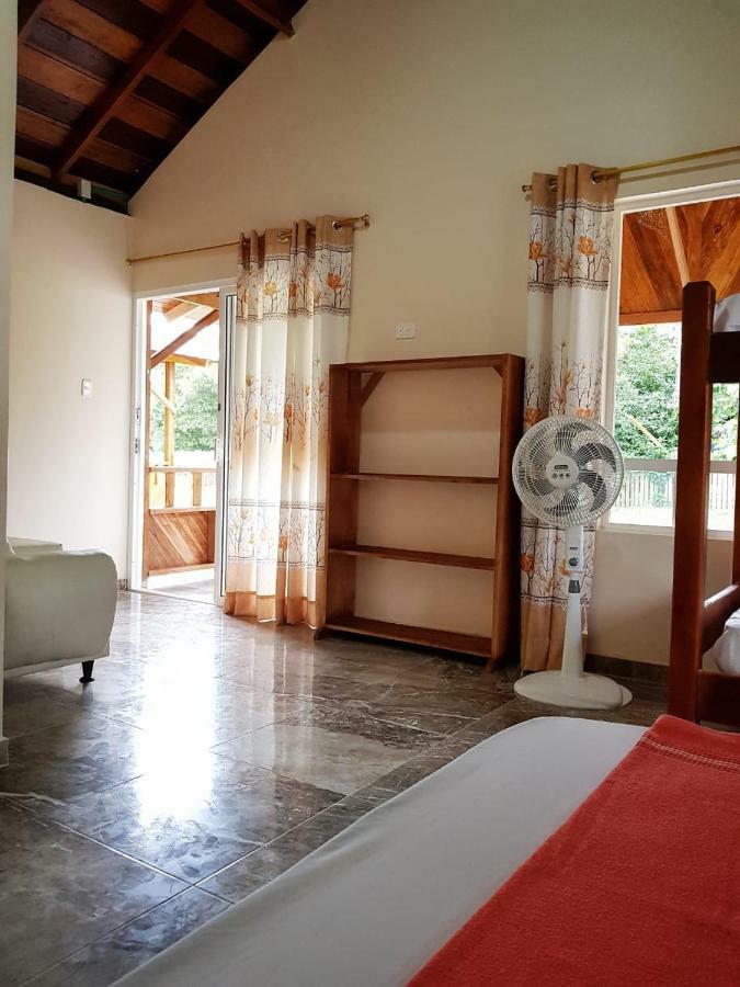 Coco Loco Lodge El Valle  外观 照片